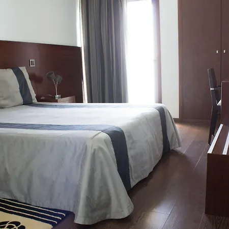 Hotel Portas De Santa Rita 4*