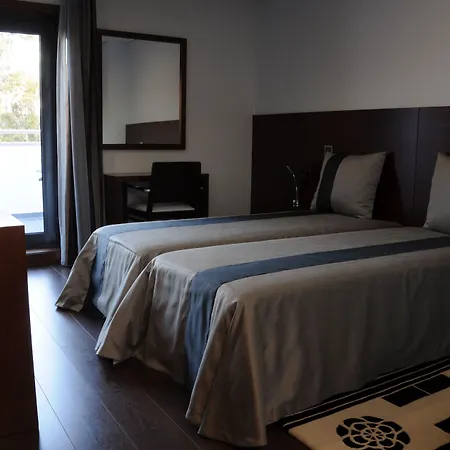 Hotel Portas De Santa Rita 4*