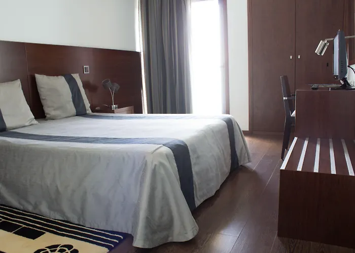 Hotel Portas De Santa Rita 4*